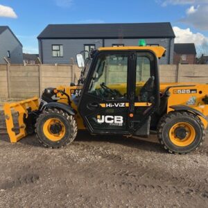 JCB 525-60  - 2024
